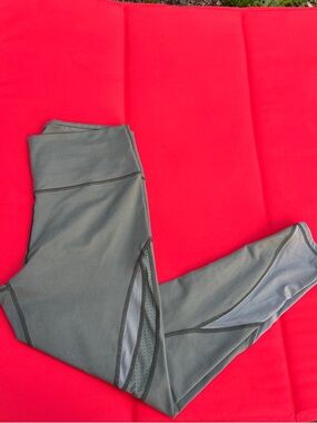 aerie Olive Green High-Rise Performance Leggings size XL